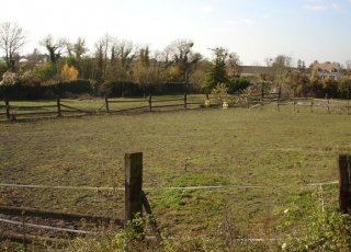 Les paddocks du centre equestre pres d Evry
